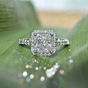 halo diamond-engagement rings adelaide australia